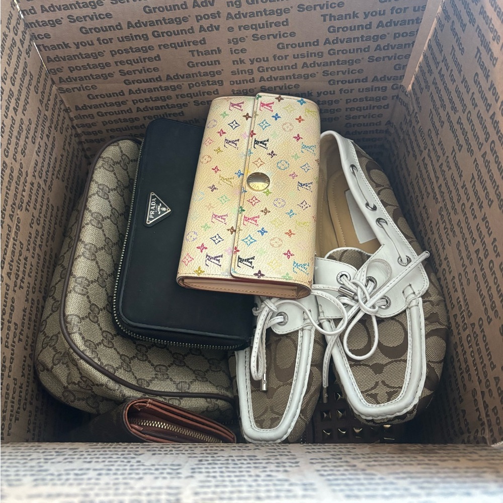 Bundle shipping for Shan DO NOT PURCHASE IF YOU ARENT SHAN